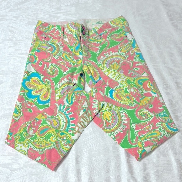 Lilly Pulitzer Skinny jeans. Style is:“Worth”, Print is: “Chin Chin”- Size 6 - Picture 9 of 9